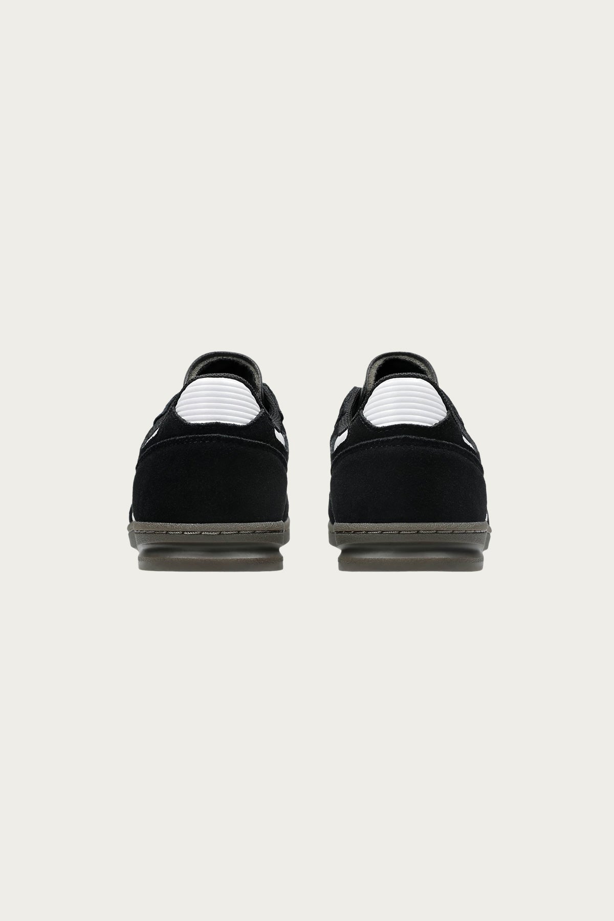ASICS - Leggerezza ST - Black/White - Canoe Club