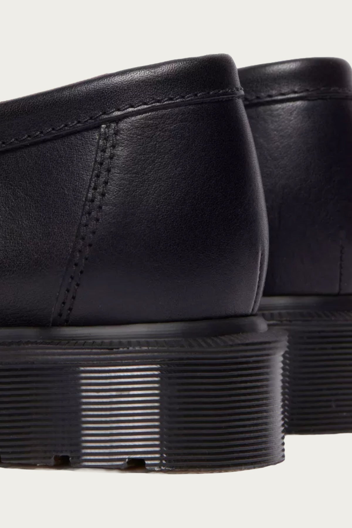 Dr. Martens - Penton - Black - Canoe Club