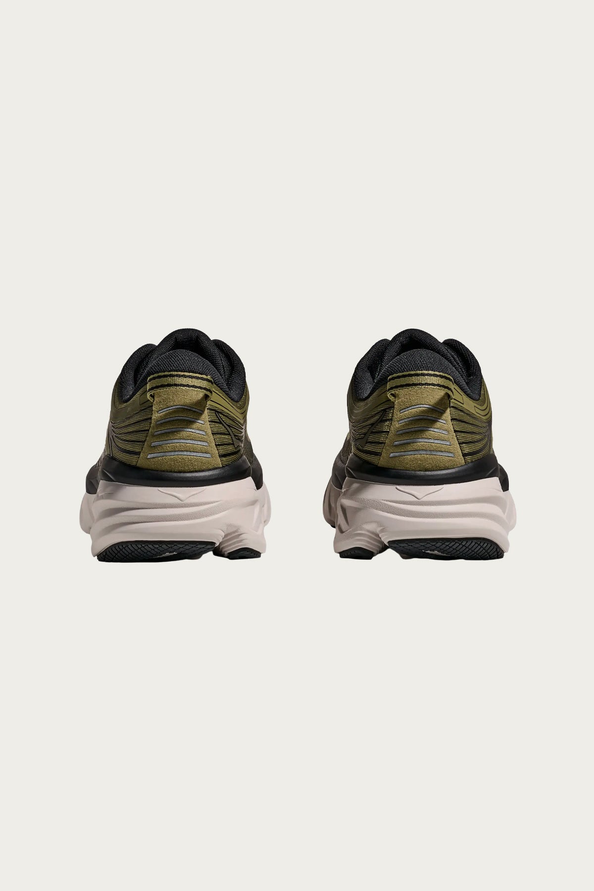 HOKA - M Bondi 7 - Wild Rye/Black - Canoe Club