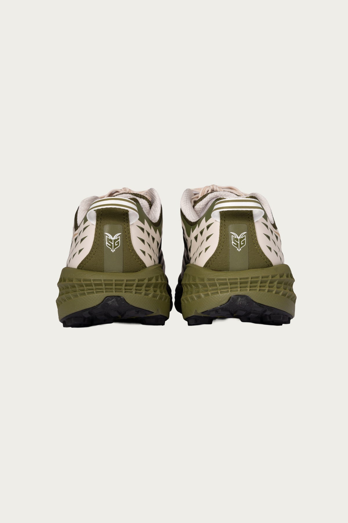 HOKA - U Speedgoat 2 - Moss Green/Rose Cream - Canoe Club