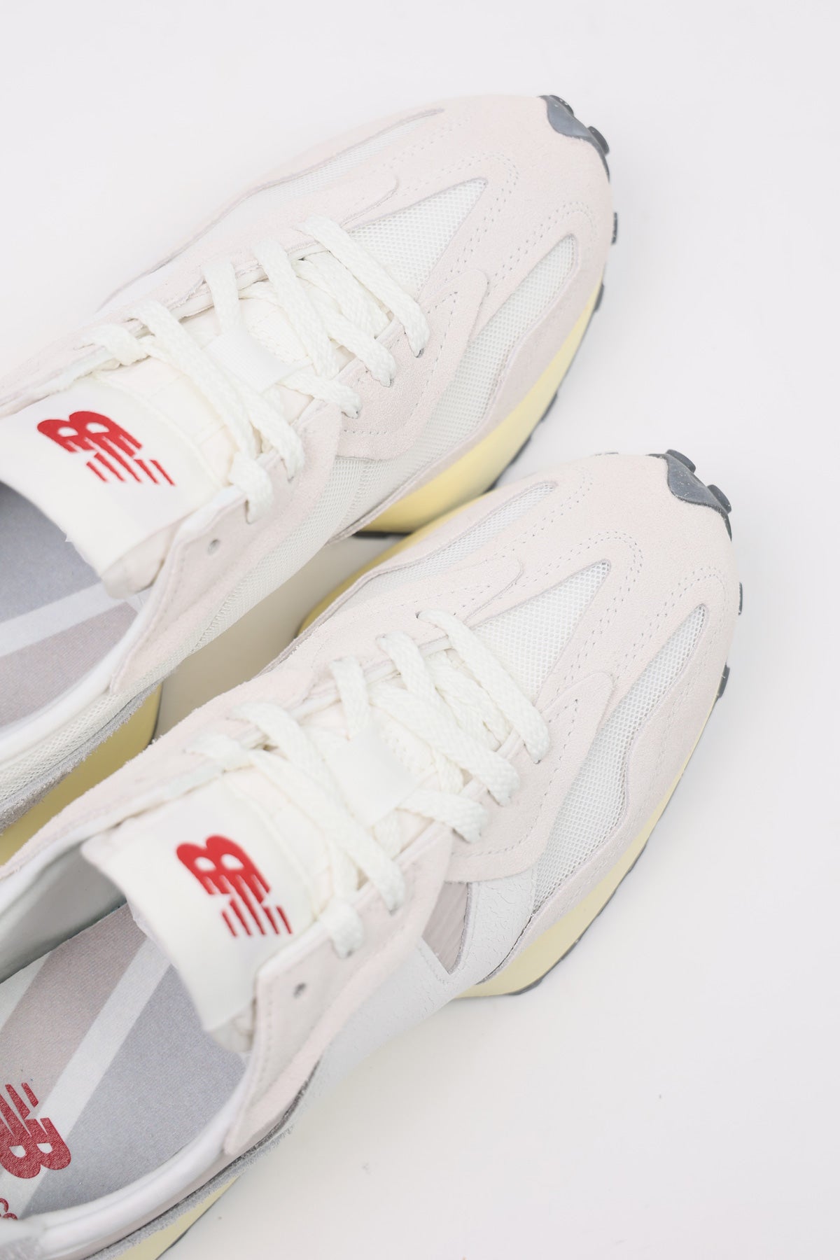 New Balance - 327 - White/Grey - Canoe Club