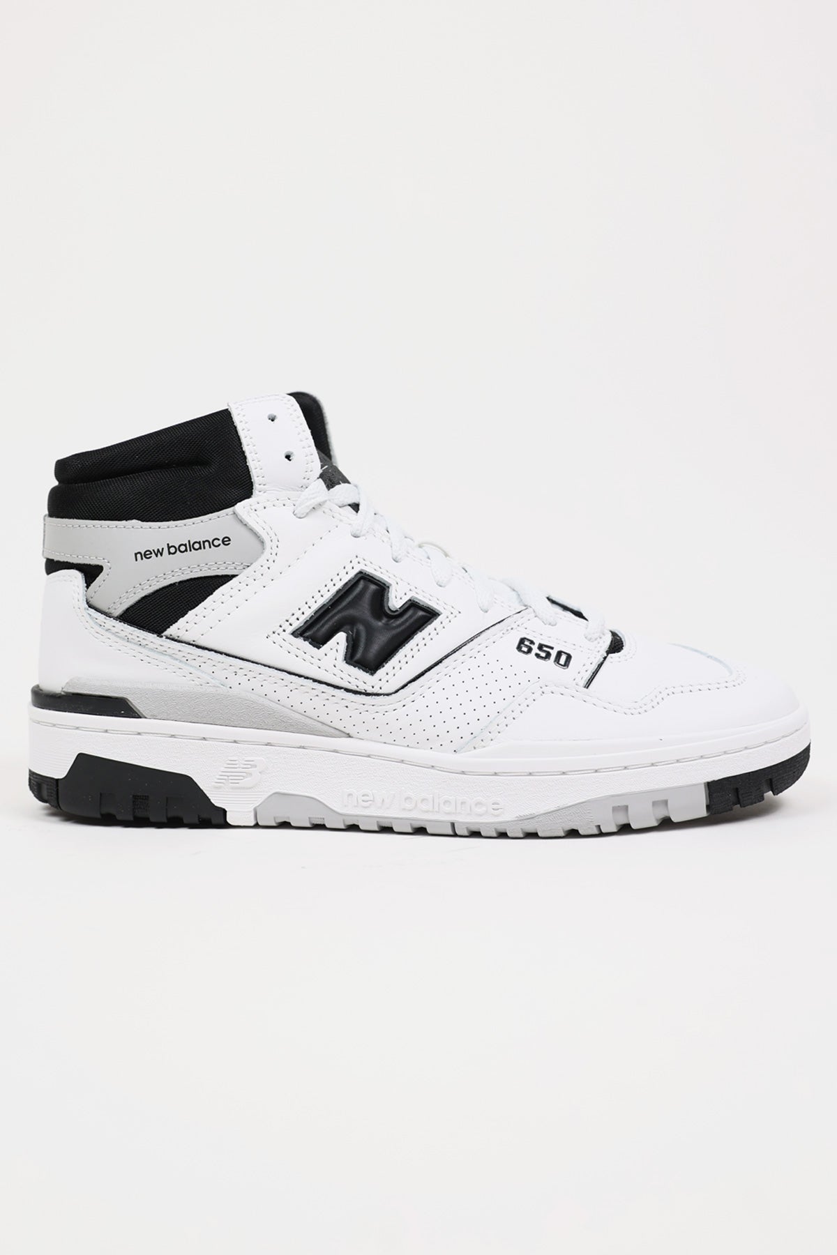 New Balance - 650 - Black/White - Canoe Club