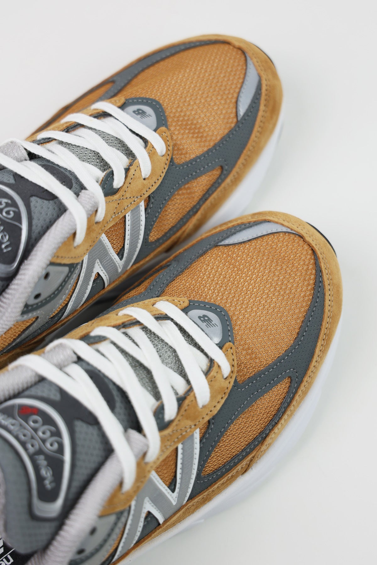 New Balance - 990v6 - Wheat/Silver - Canoe Club