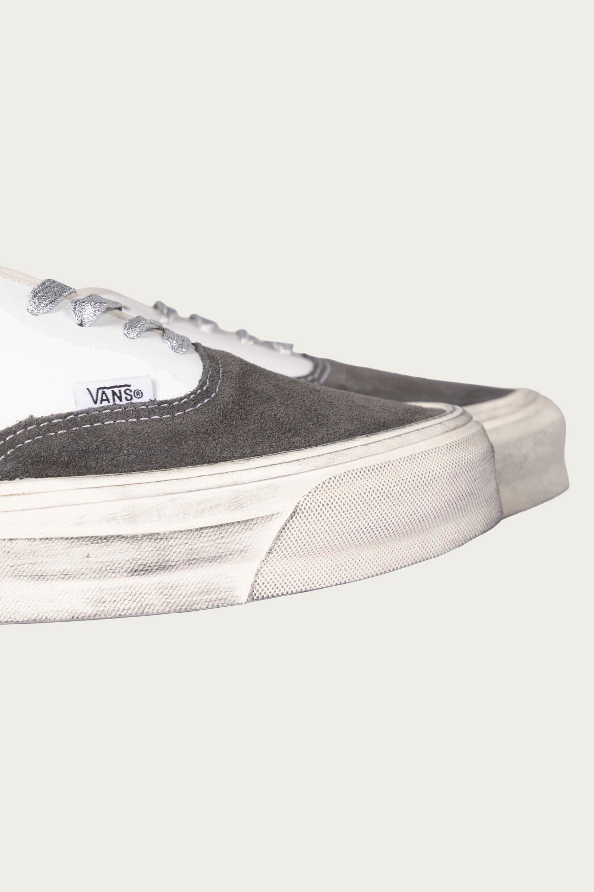 Vans - LX Authentic 44 - Aged Black/White - Canoe Club