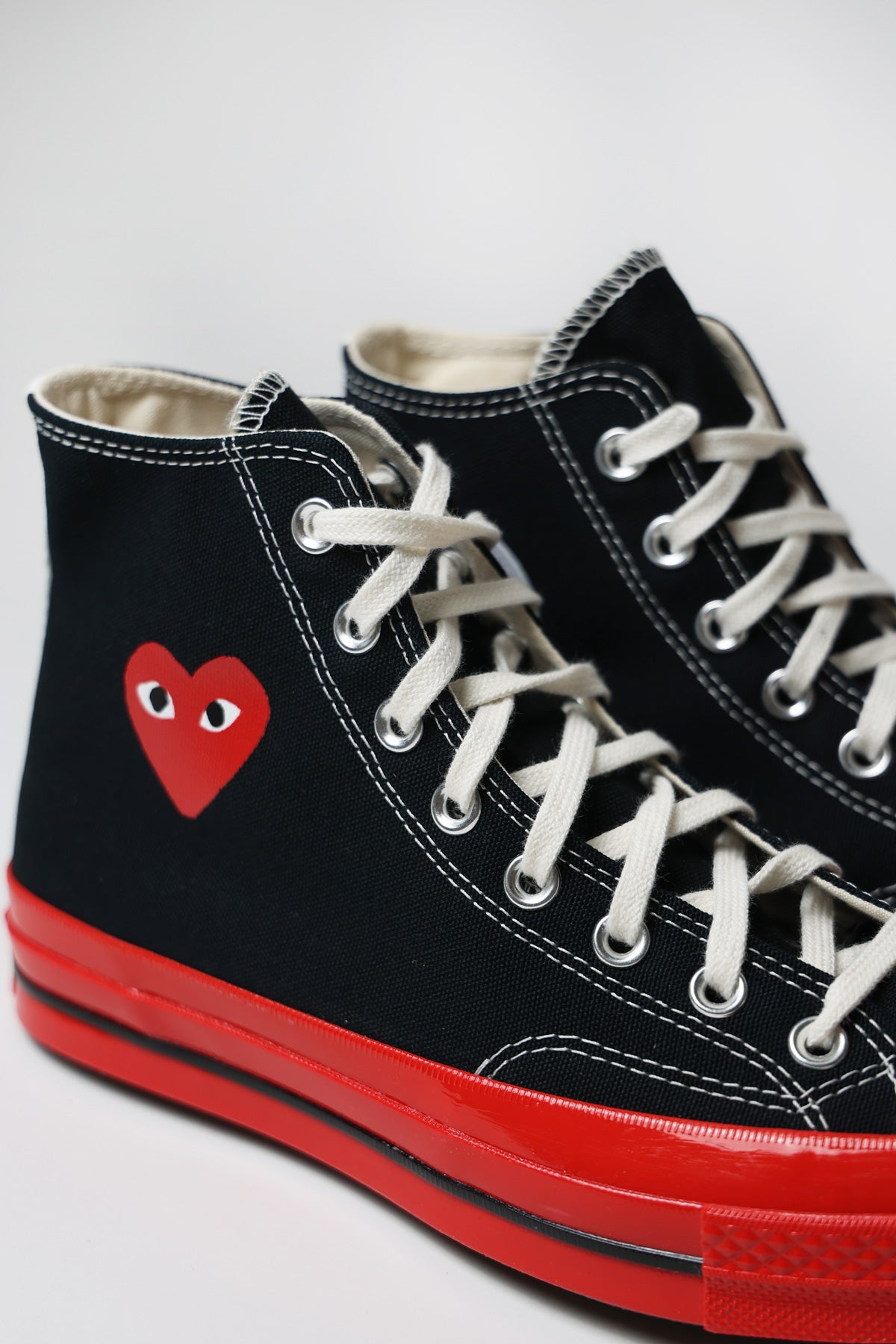 Comme des Garçons PLAY - CdG PLAY x Converse Red Sole Hi - Black - Canoe Club
