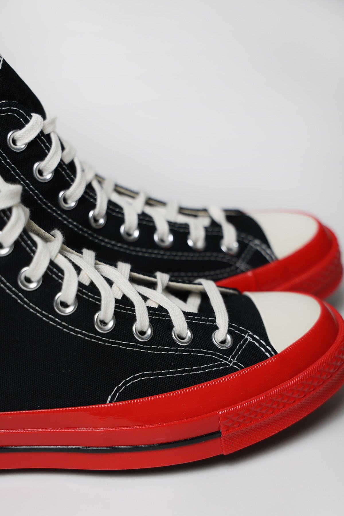 Comme des Garçons PLAY - CdG PLAY x Converse Red Sole Hi - Black - Canoe Club