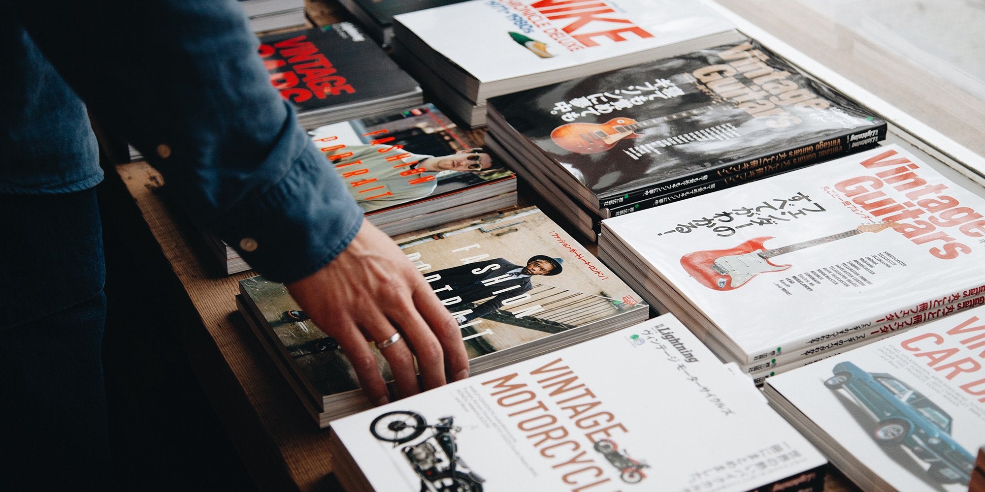BOOKS AND MAGAZINE COLLECTION AT CANOE CLUB