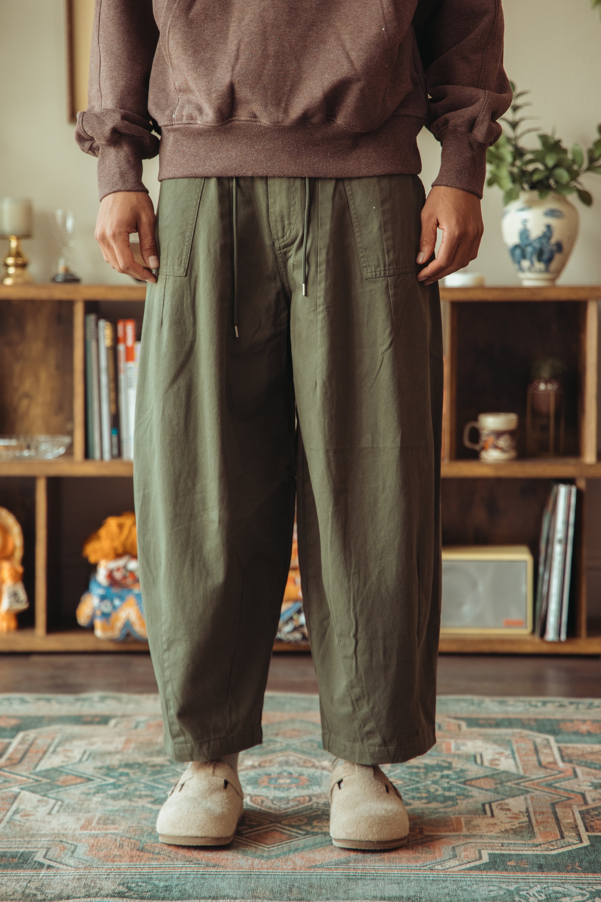 argue COTTON TWILL BALLOON PANTS