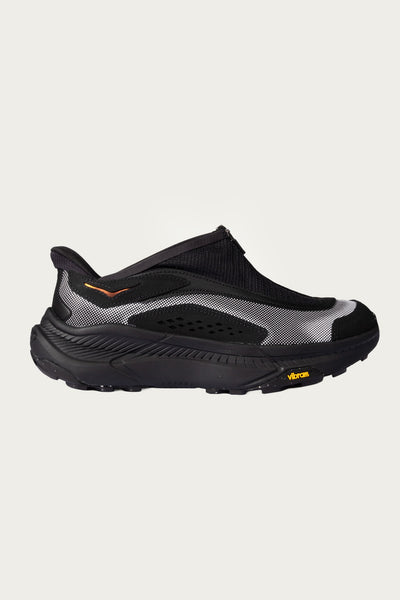 Hoka U Project Transport TS | Black/White | Canoe Club