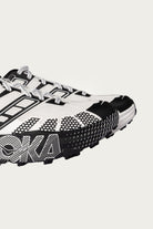HOKA - U Speedgoat 2 - Black/Frost - Canoe Club