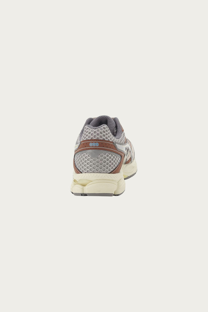ASICS - Gel-Cumulus 16 - Beige/Grey - Canoe Club