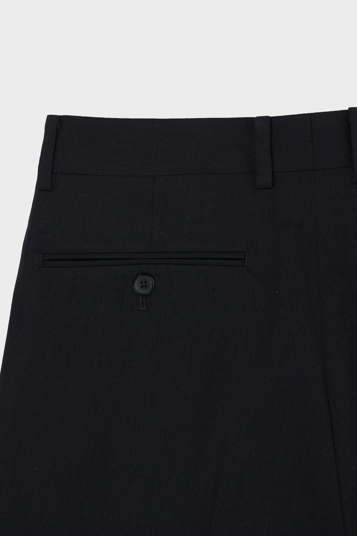 Light Wool Max Gabardine Shorts - Black