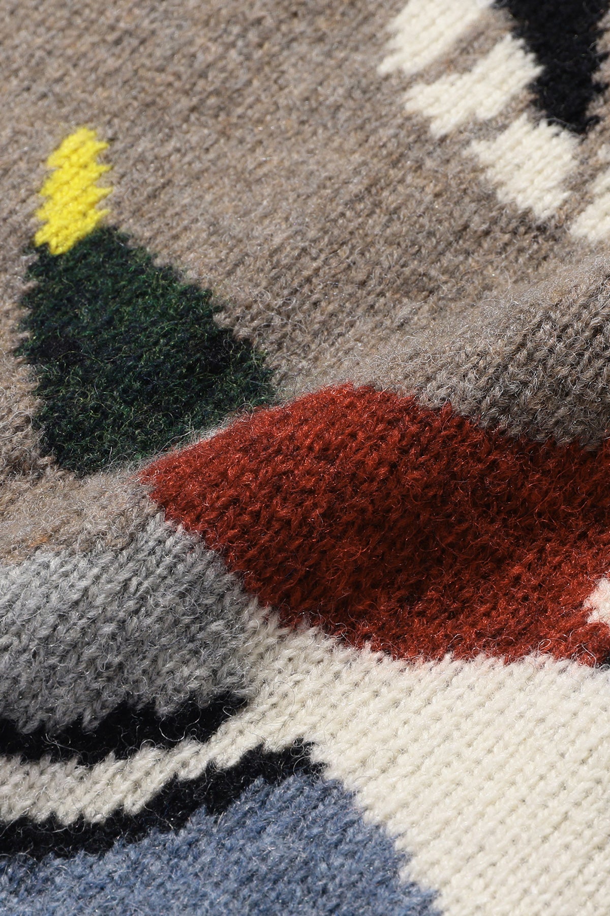 Beams Plus - Crew Intarsia Duck Pattern - Beige - Canoe Club
