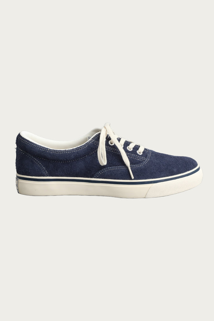 Catch Ball - D02-006 - Suede Navy - Canoe Club