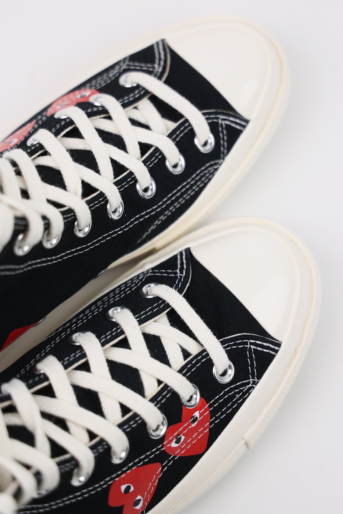 Comme des Garçons PLAY - CdG PLAY x Converse Chuck Taylor Hi - Black/Red Hearts - Canoe Club
