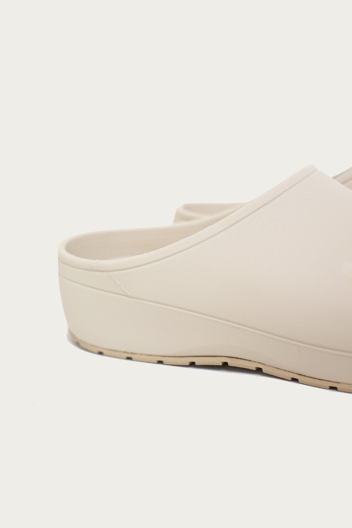 Crocs - Classic Quiet Clog - Stucco - Canoe Club
