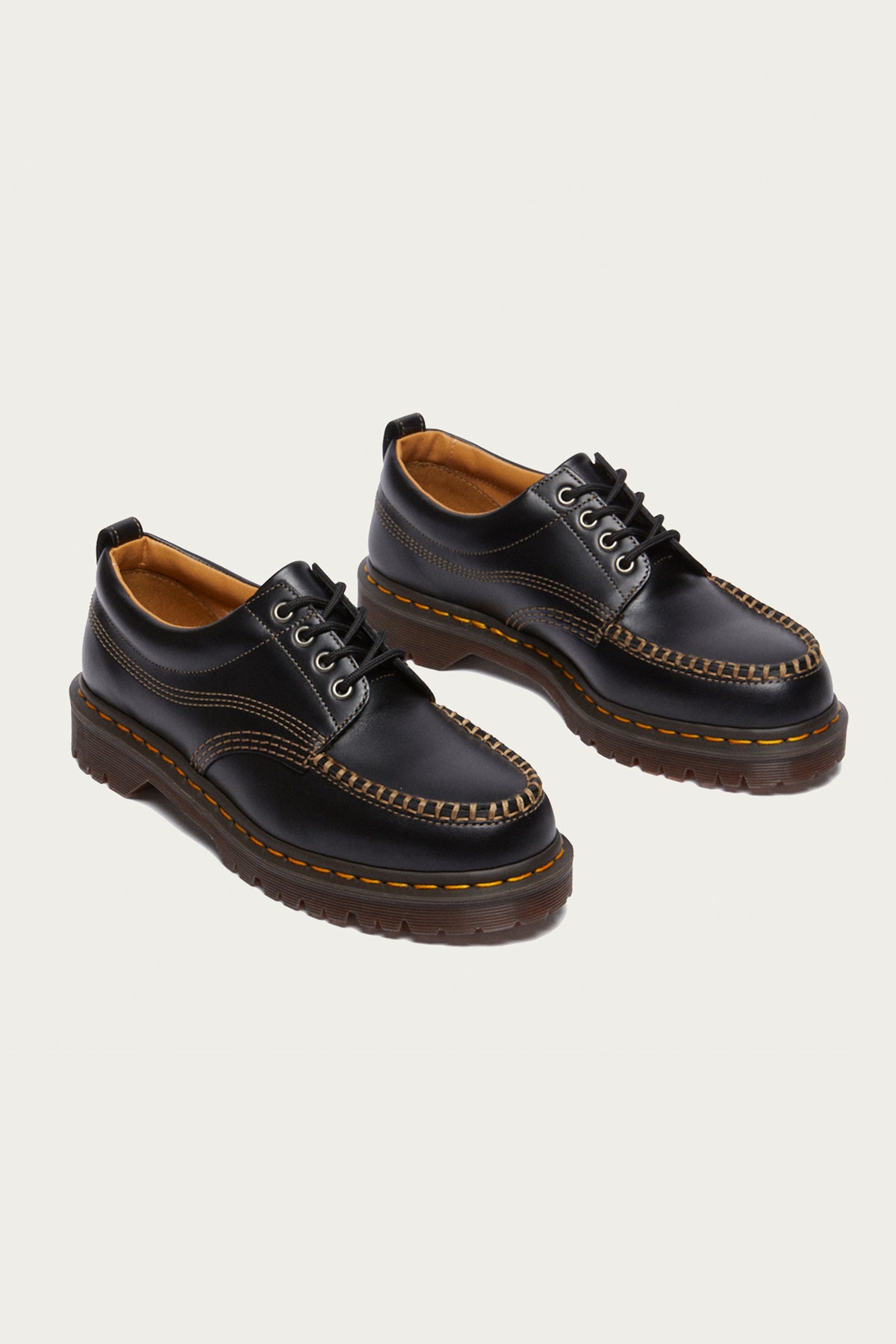 Dr. Martens Lowell | Analine Black | Canoe Club