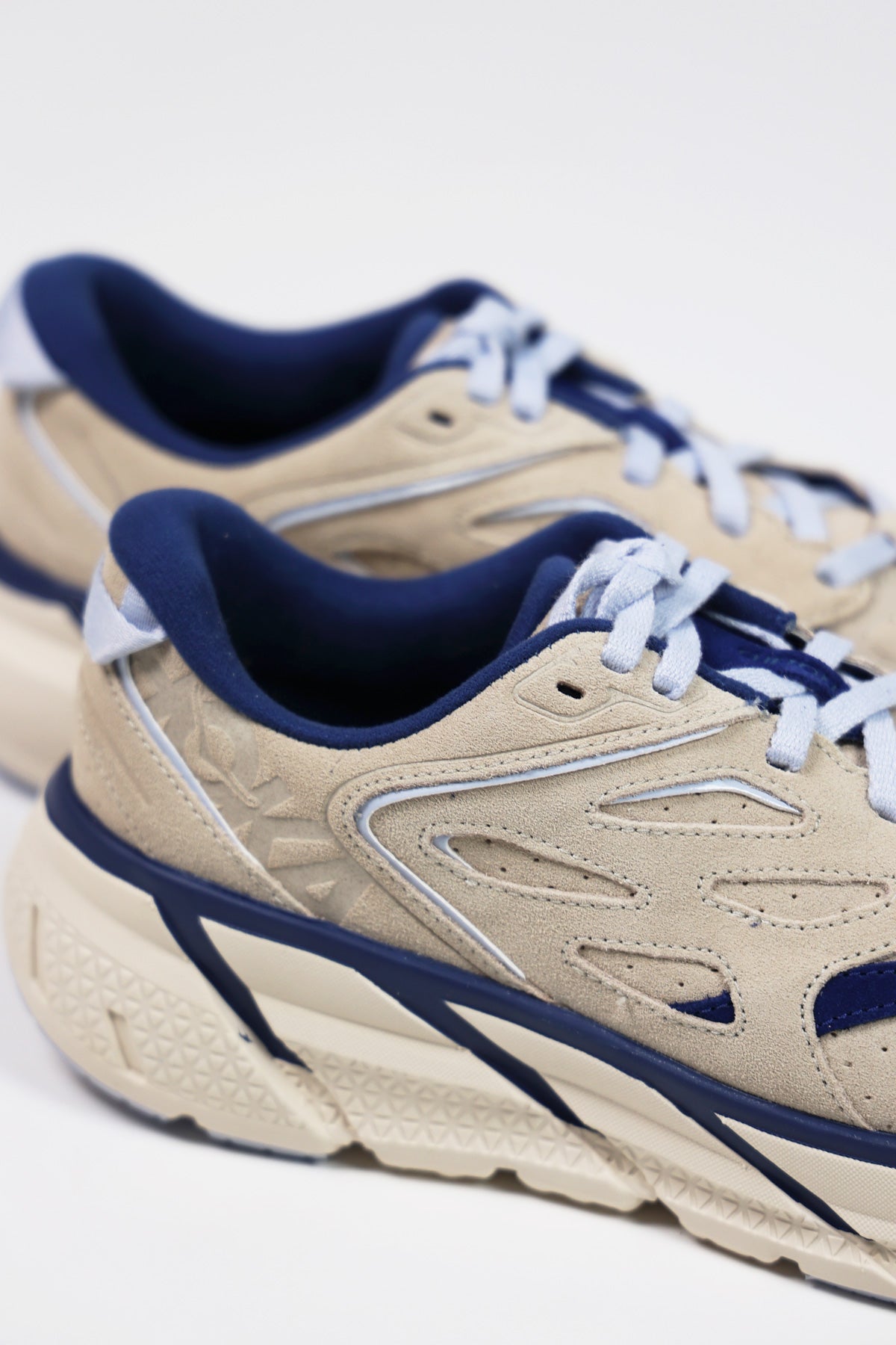 HOKA - U Clifton L Suede - Oat Milk/Bellwether Blue - Canoe Club