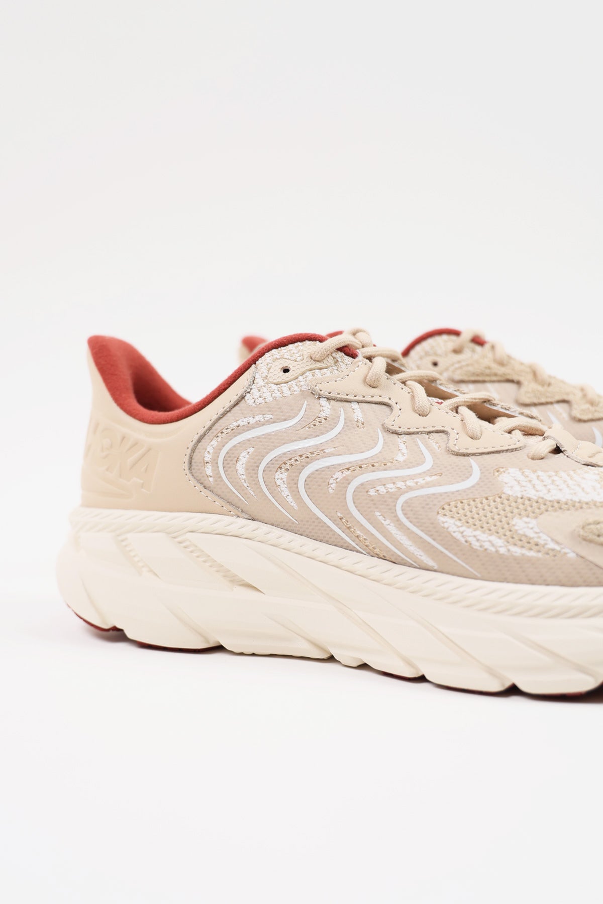 HOKA - U Clifton LS - Shifting Sand/Rust - Canoe Club