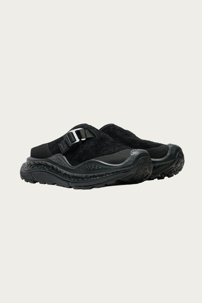 HOKA - U Ora Primo EXT - Black/Black - Canoe Club