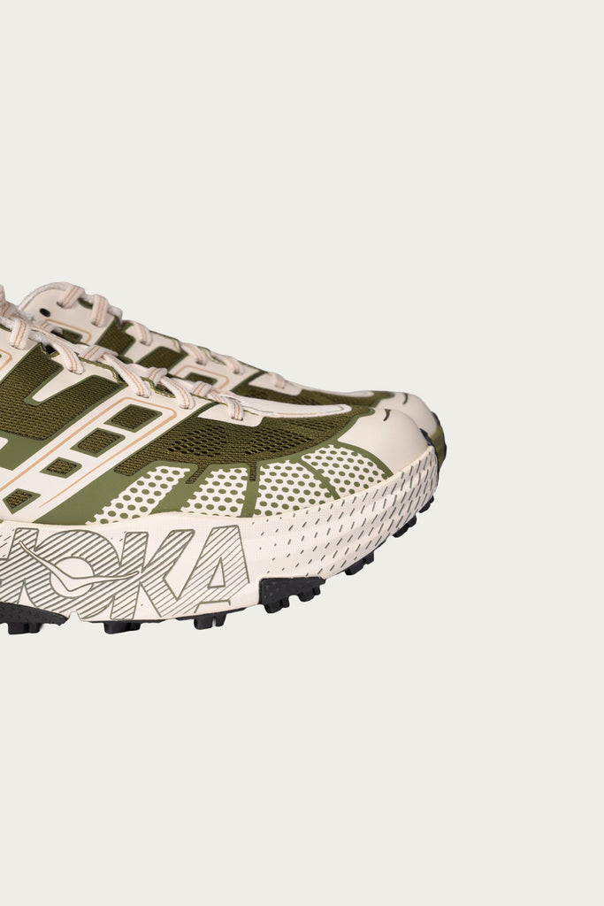 HOKA - U Speedgoat 2 - Moss Green/Rose Cream - Canoe Club