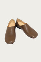 Lemaire - Slippers - Taupe - Canoe Club