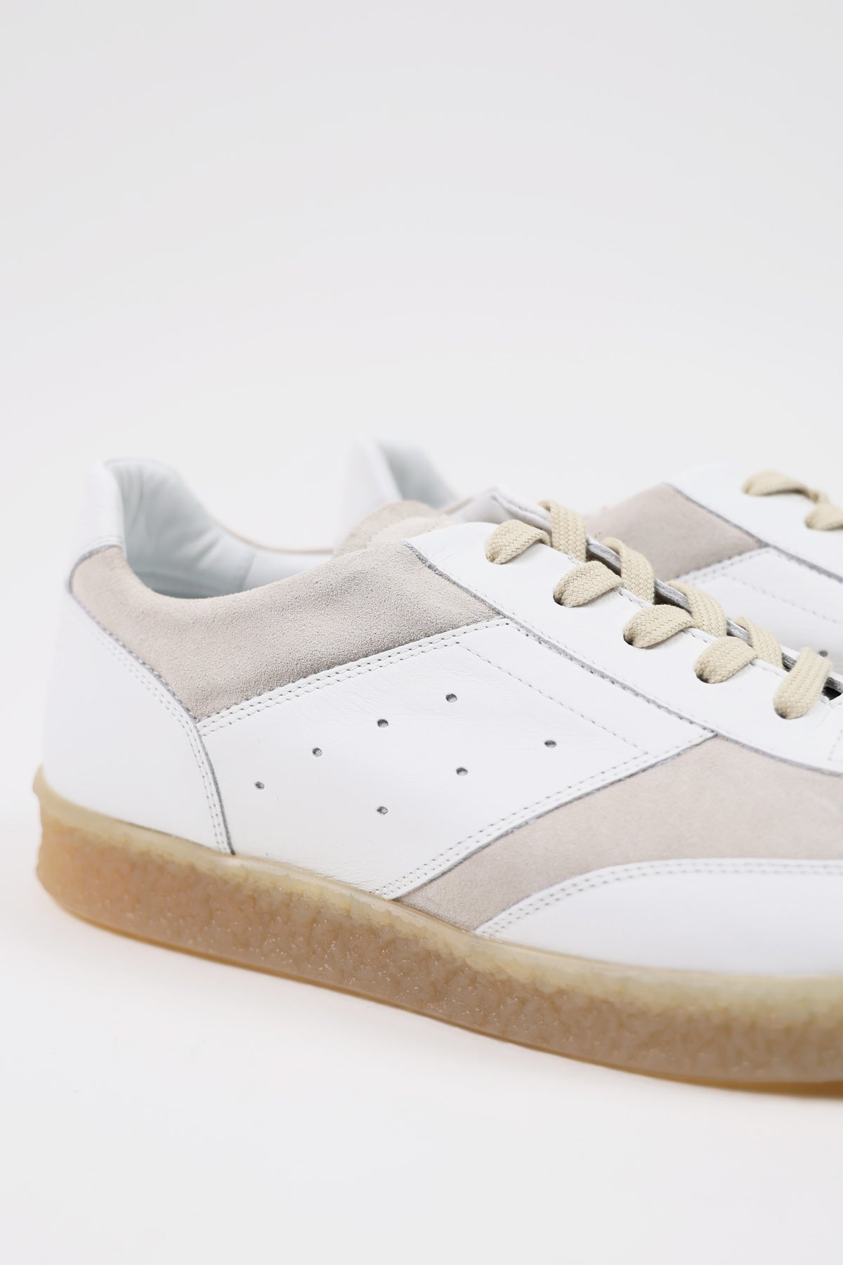 Maison margiela discount off white sneakers