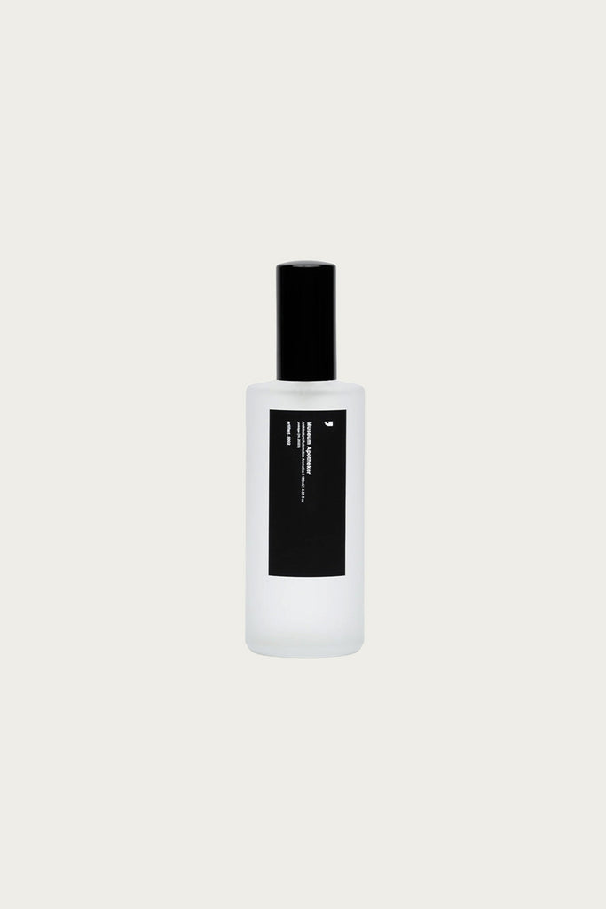 Museum Apotheker - Architecture/Automobile Aromatics - 120mL - Artifact_0002 - Canoe Club