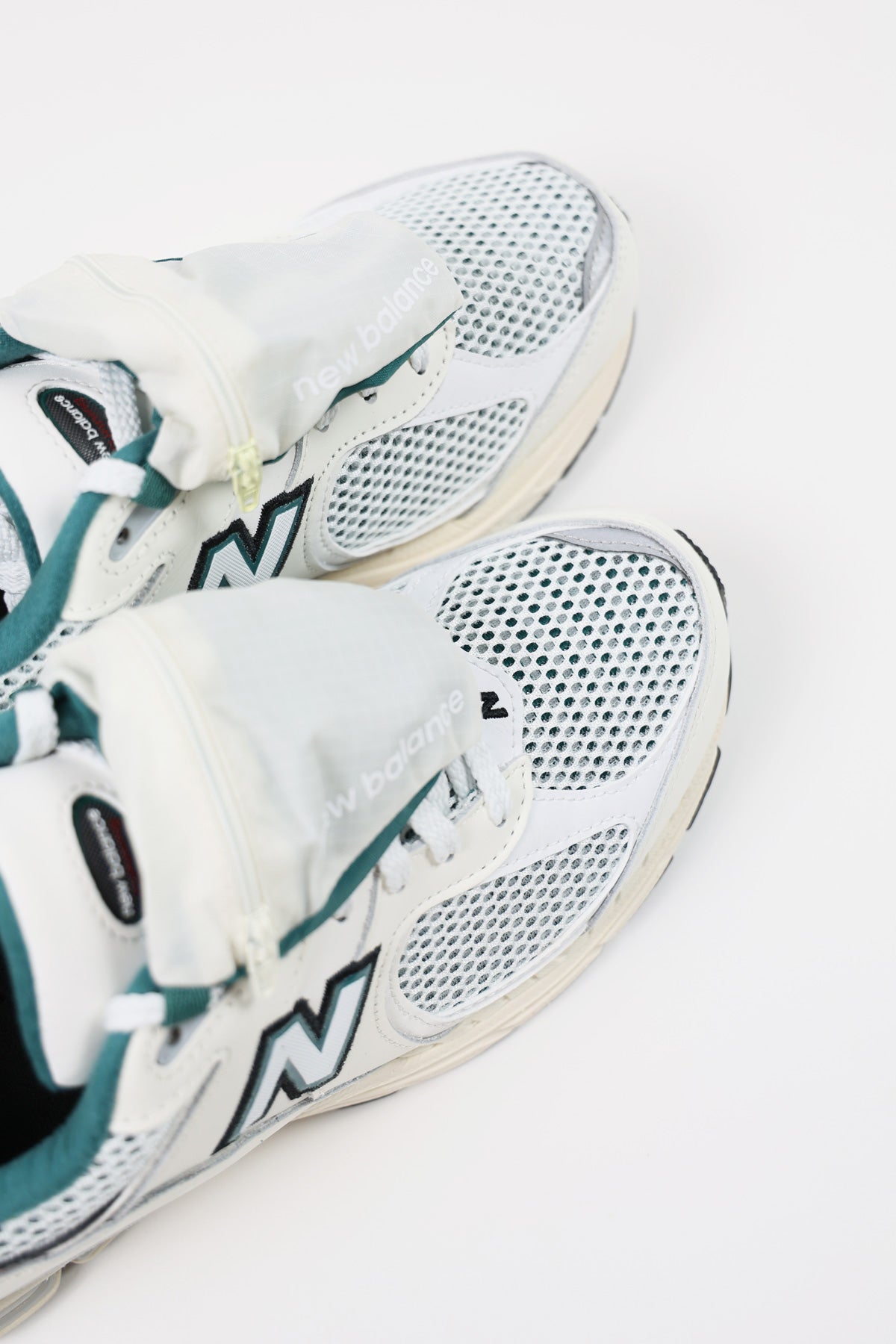 New Balance - 2002R - White/Green - Canoe Club