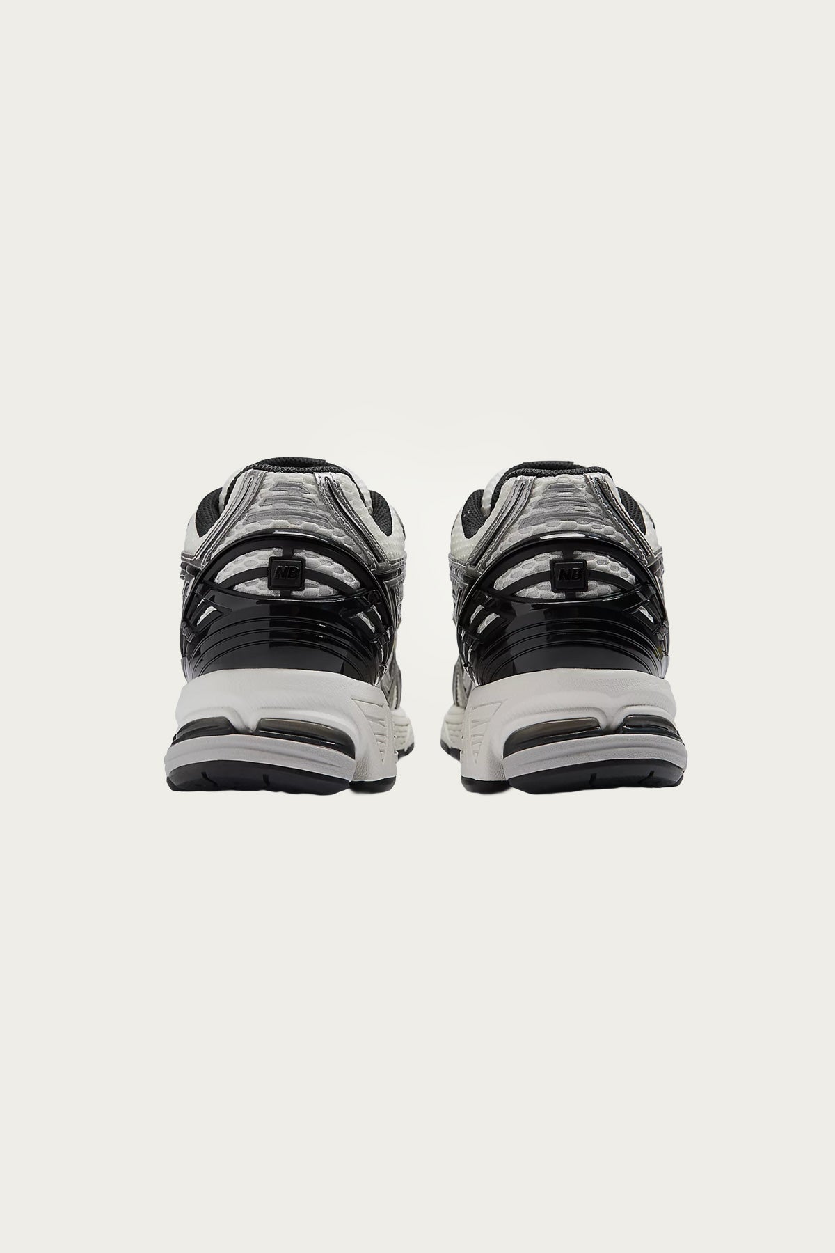 New Balance - 1906R - Silver Metallic/Black/Sea Salt - Canoe Club