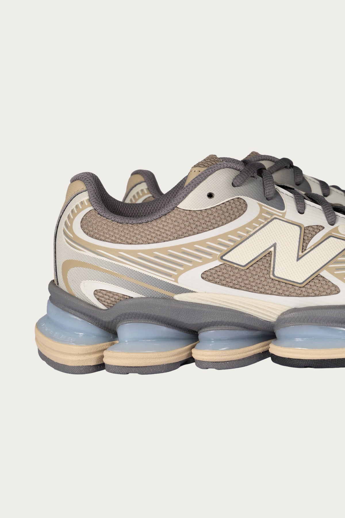 New Balance - 2000 - Grey Matter/Timberwolf - Canoe Club
