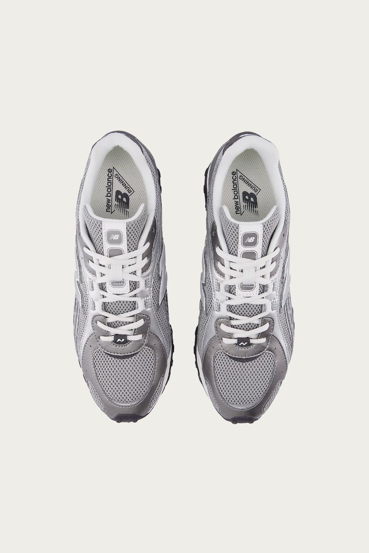 New Balance - 204 - Dark Silver Metallic/Slate Grey - Canoe Club