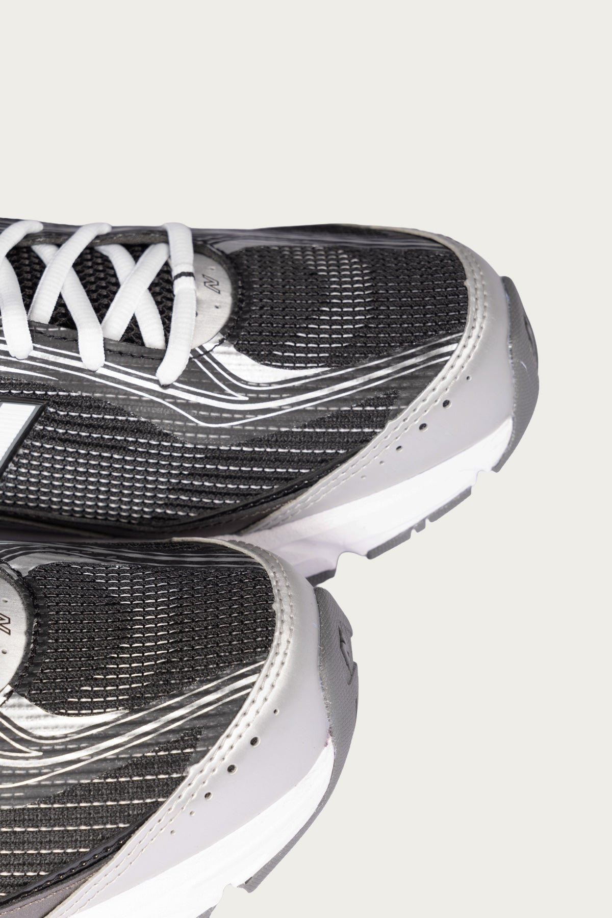 New Balance - 509 - Black/NB White - Canoe Club