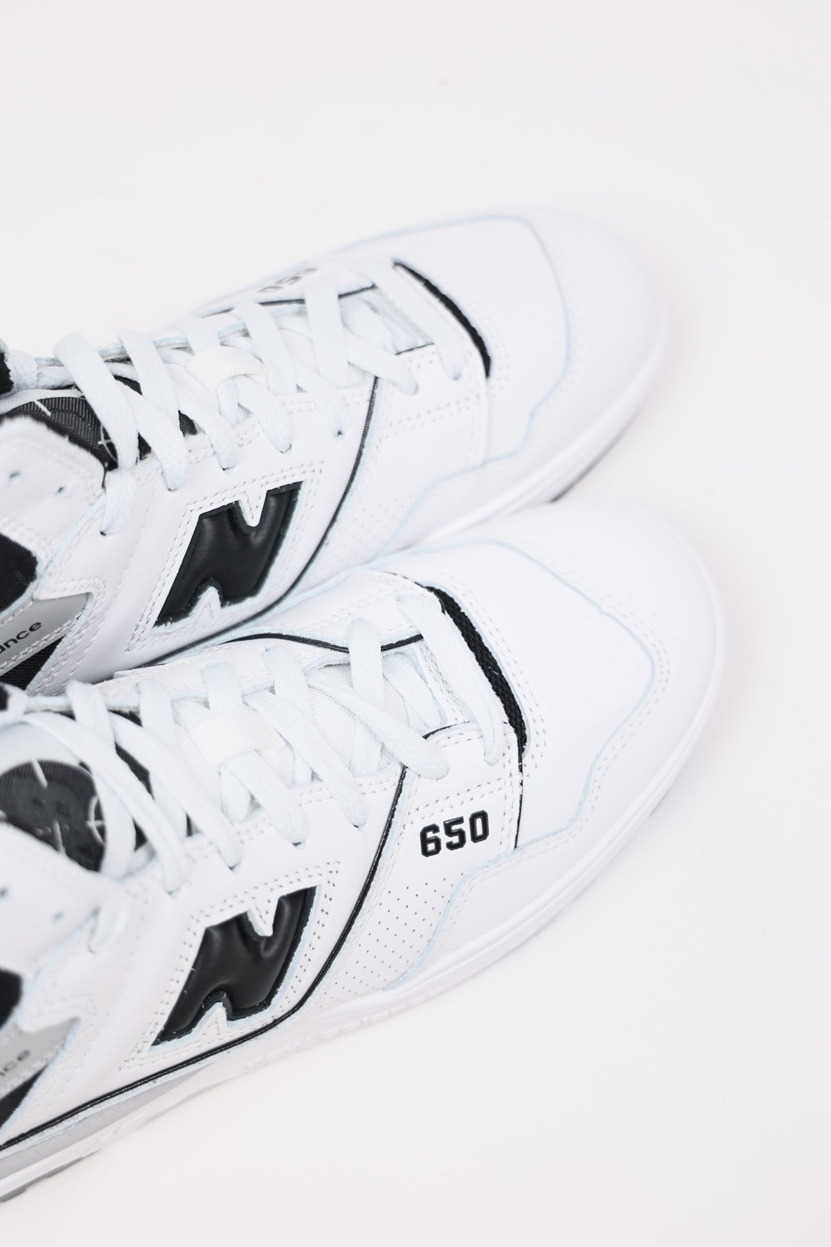 New Balance - 650 - Black/White - Canoe Club