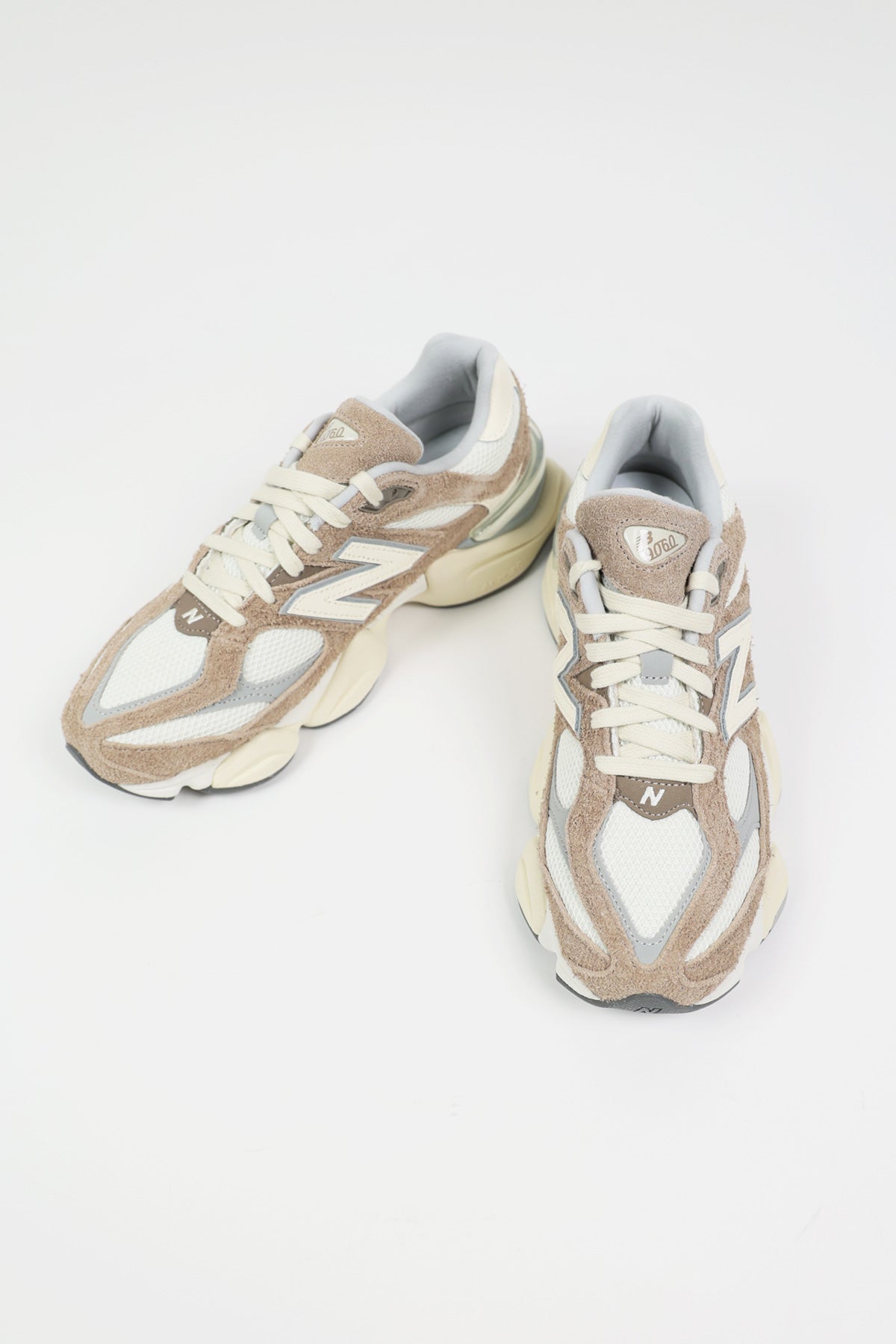 New Balance - 9060 - Grey/Pink - Canoe Club