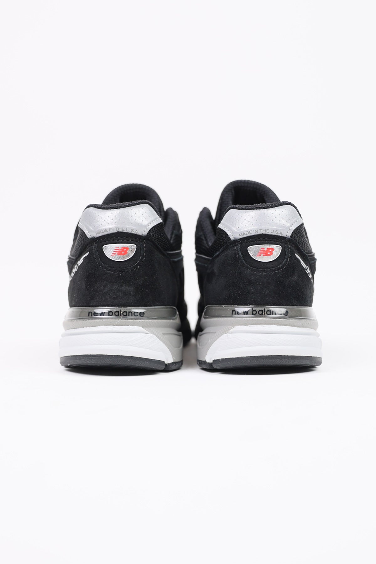 New Balance - 990v4 - Black/Silver - Canoe Club
