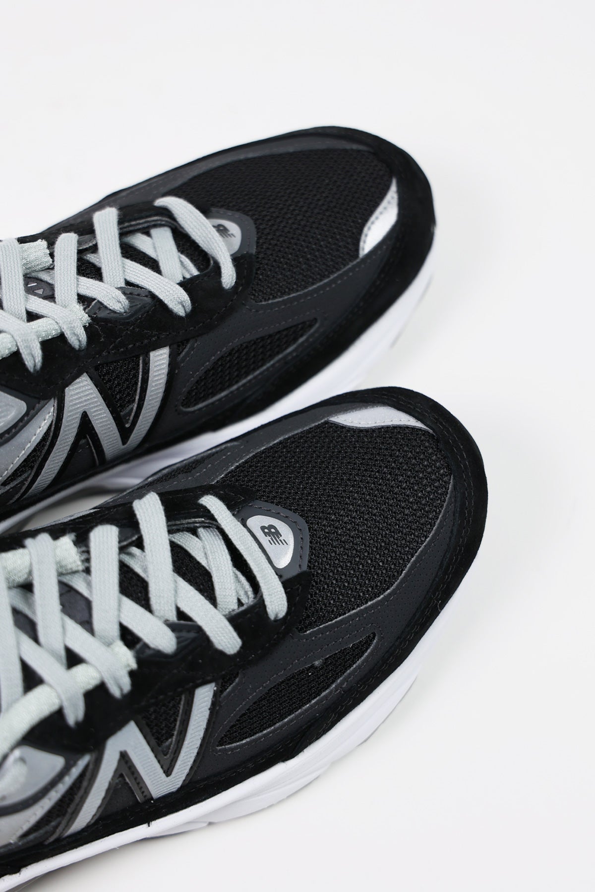 New Balance - 990v6 - Black/White - Canoe Club