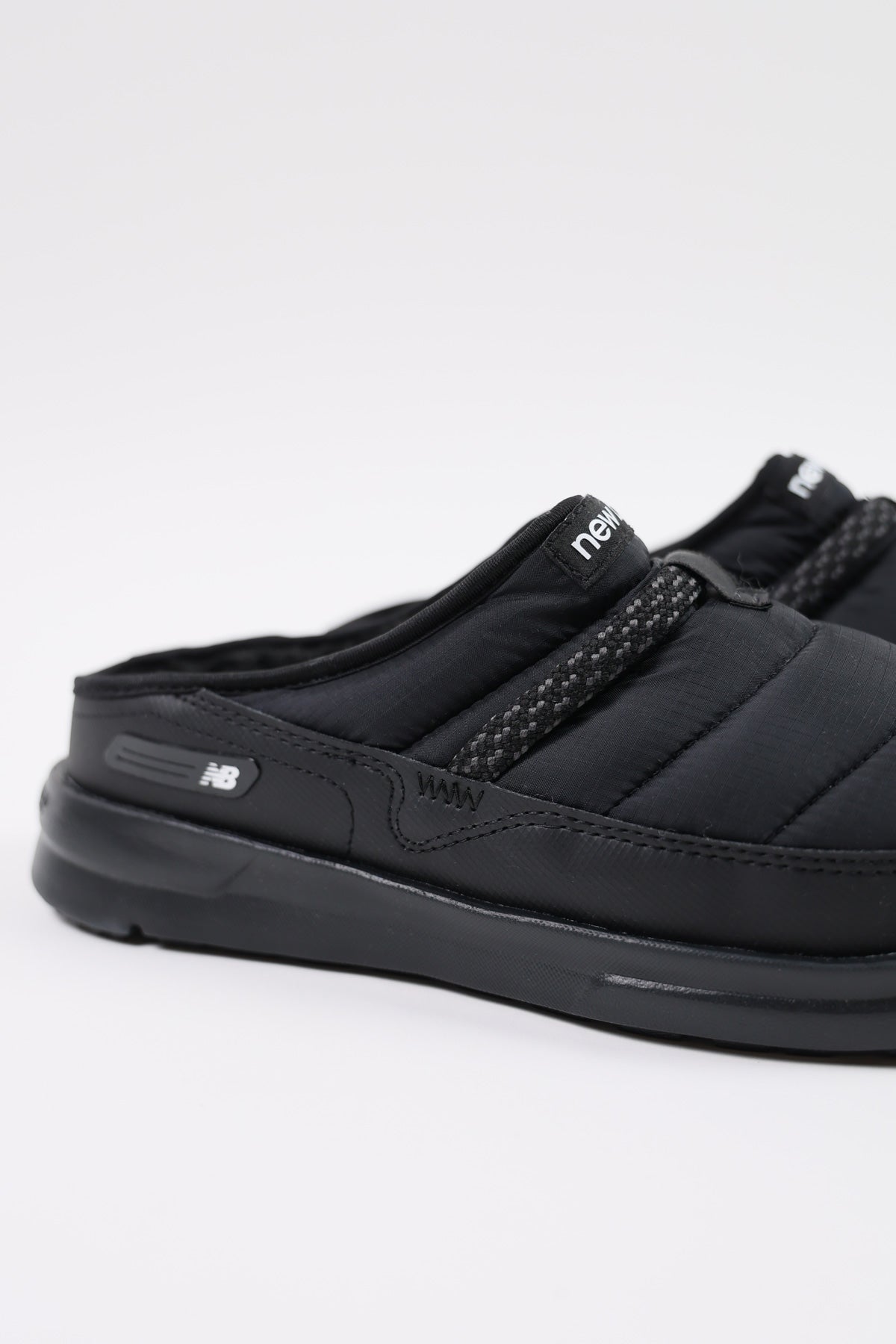 New Balance - Caravan Mule Moc v2 - Black/Black - Canoe Club