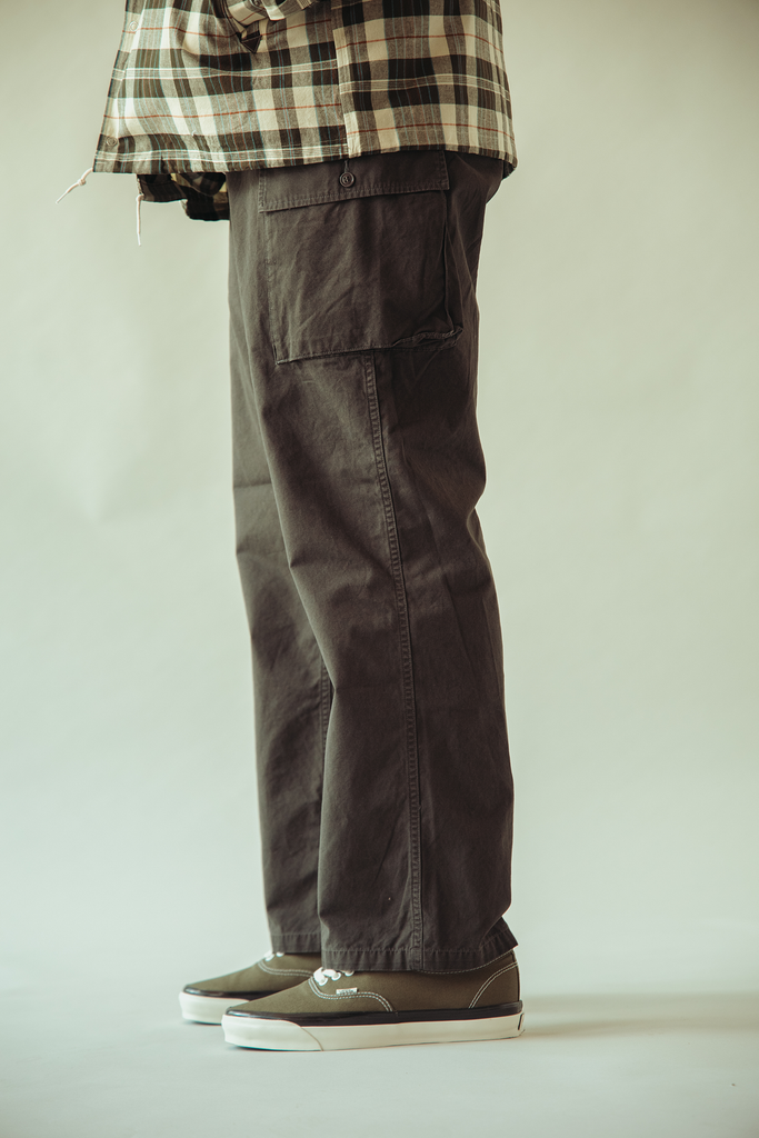 Phigvel Poplin Cloth Cargo Trousers | Faded Charcoal | Canoe Club