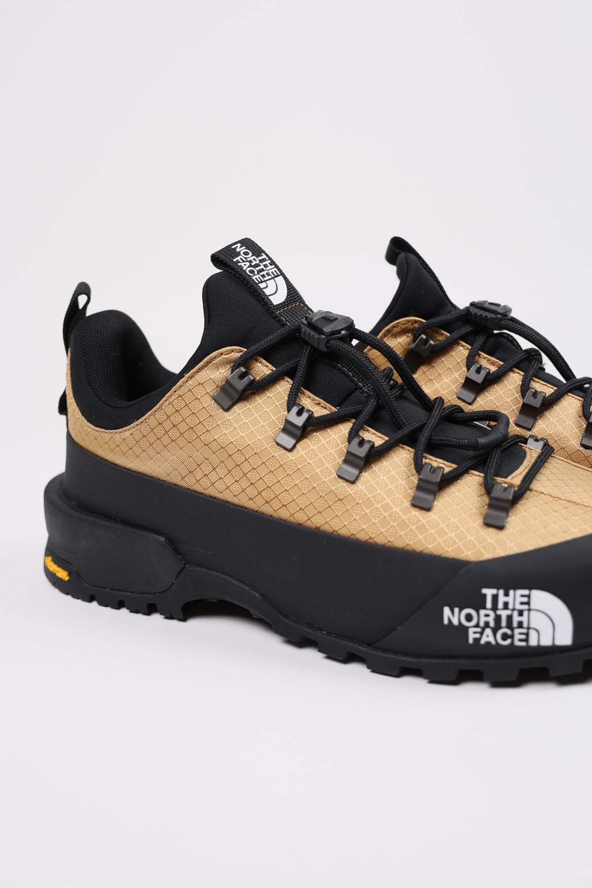 The North Face - Glenclyffe Low - Almond Butter/Black - Canoe Club