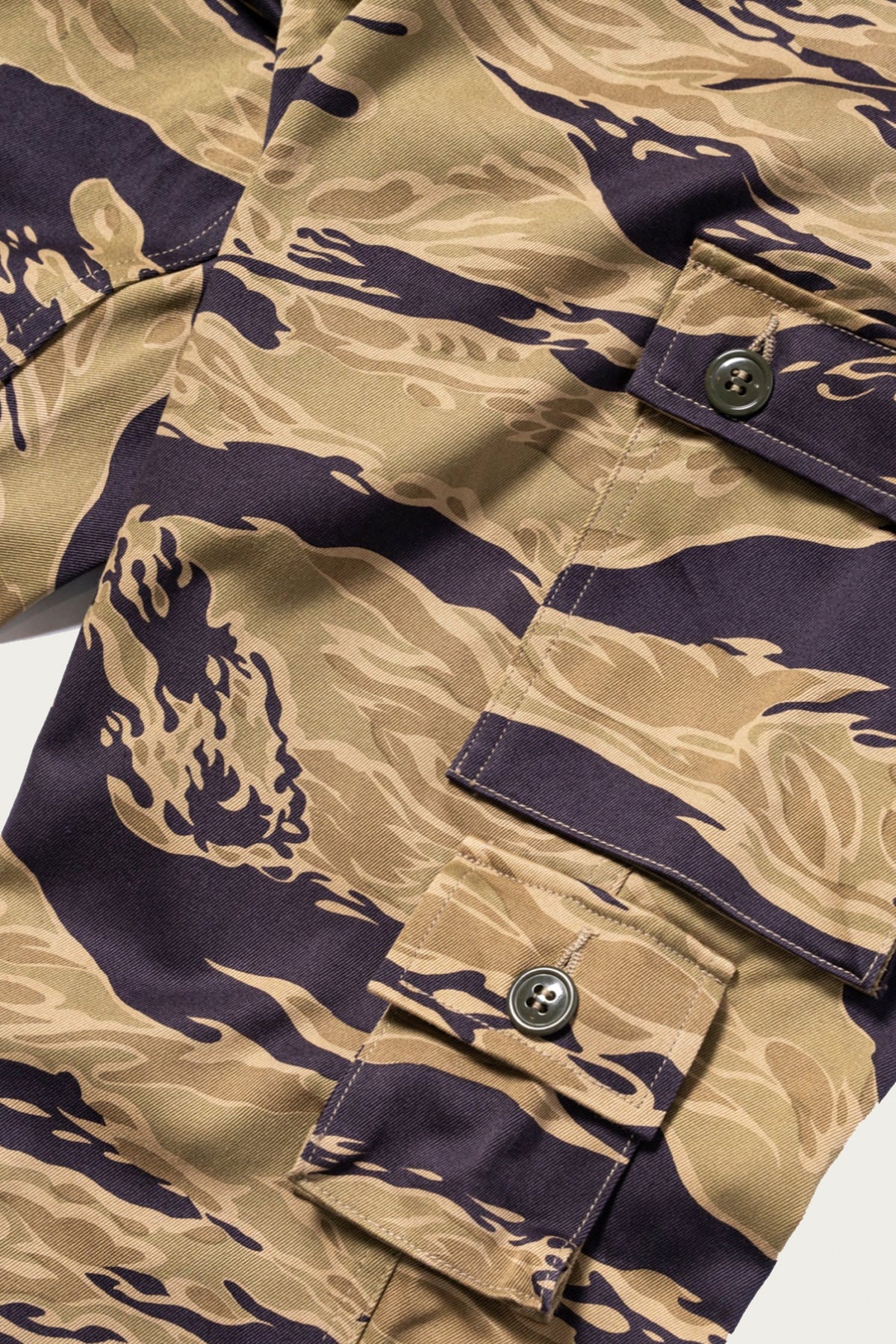 The Real McCoys - Tiger Camoflage Trousers / Advisor - Tiger Camo - Canoe Club
