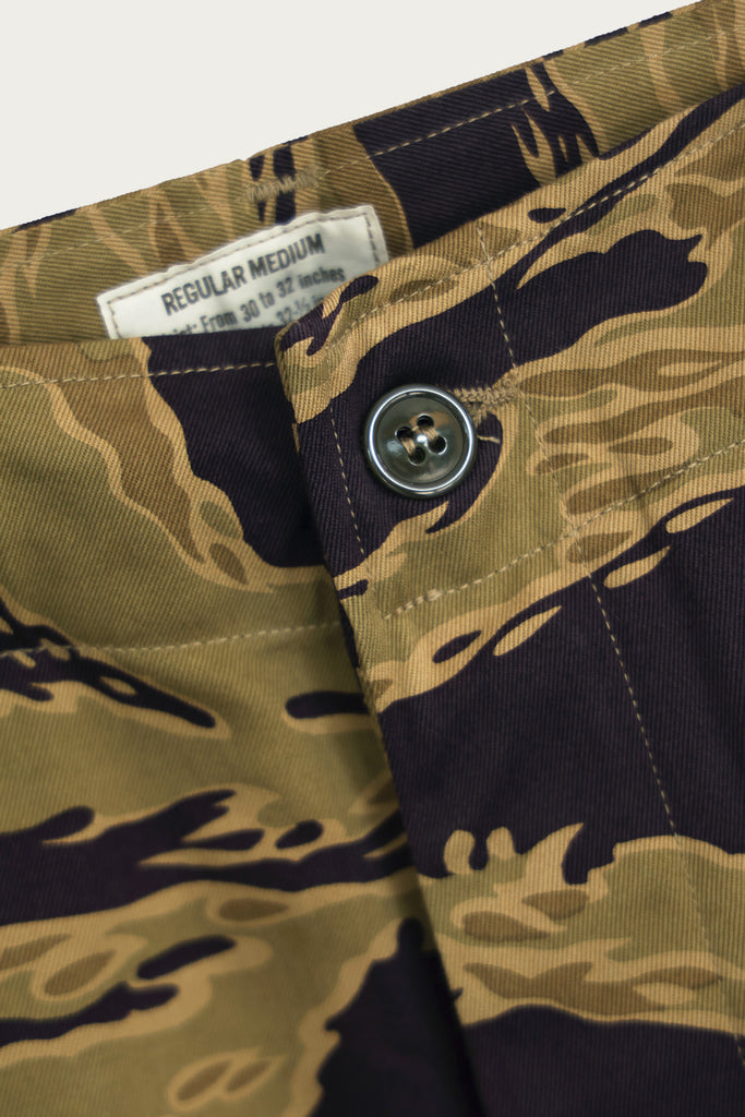 The Real McCoys - Tiger Camoflage Trousers / Advisor - Tiger Camo - Canoe Club