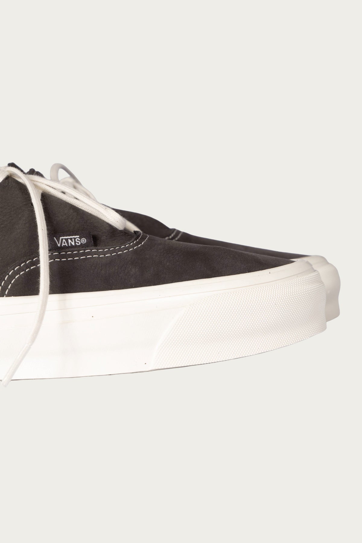 Vans - LX Authentic Ease - Faded Black - Canoe Club