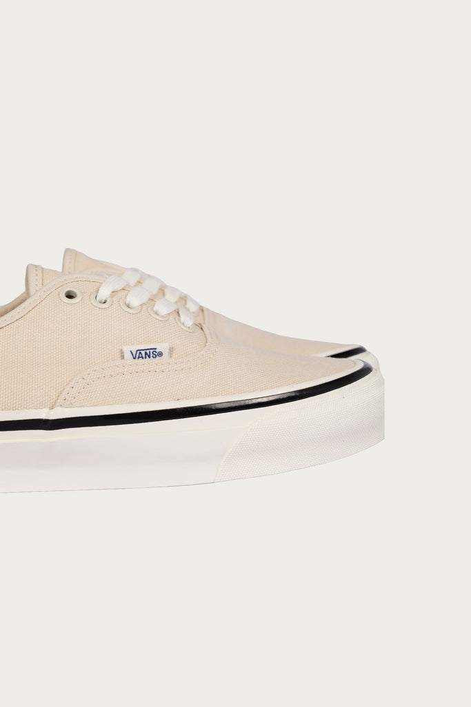 Vans LX Authentic 44 | Duck Canvas Turtledove | Canoe Club
