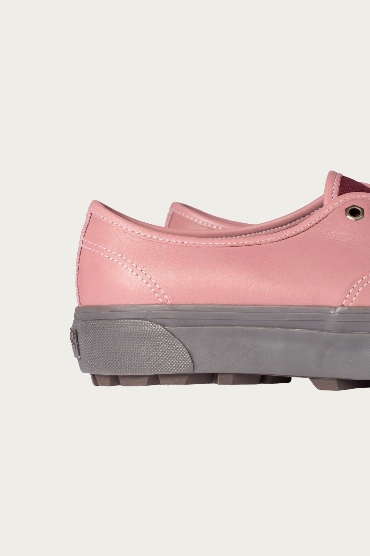Vans - LX Authentic 44 V-Lug - Field Dusky Rose - Canoe Club