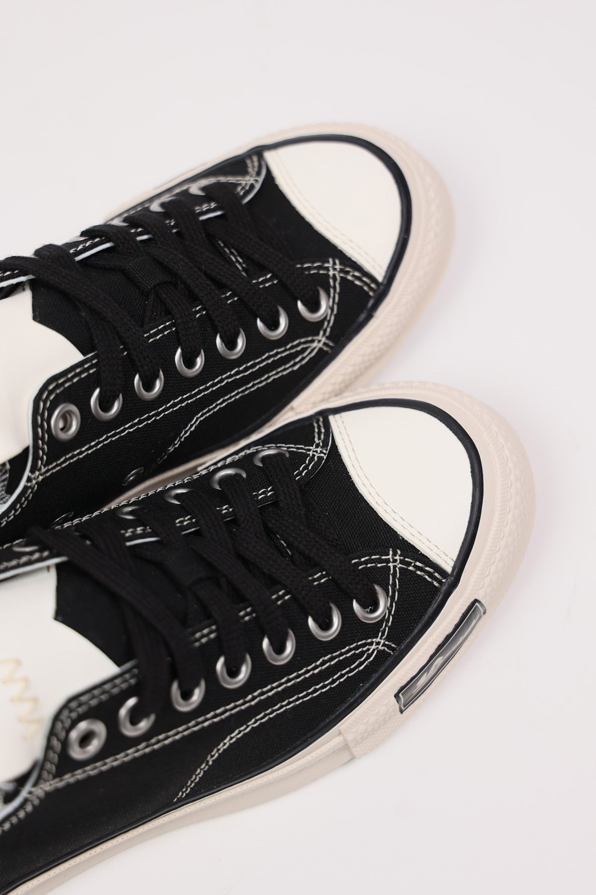 Visvim - Skagway Lo Canvas W - Black - Canoe Club