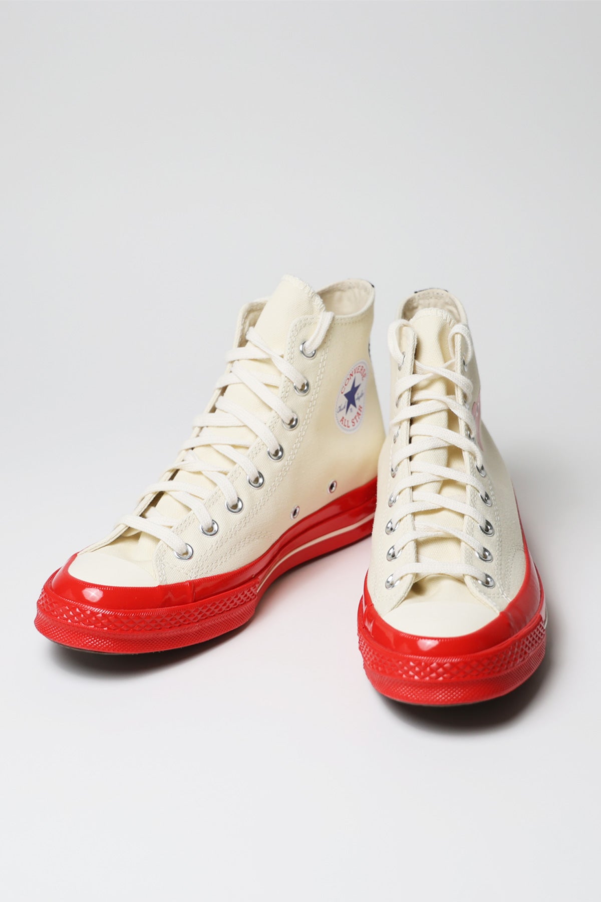 CdG PLAY x Converse Red Sole Hi - Off White