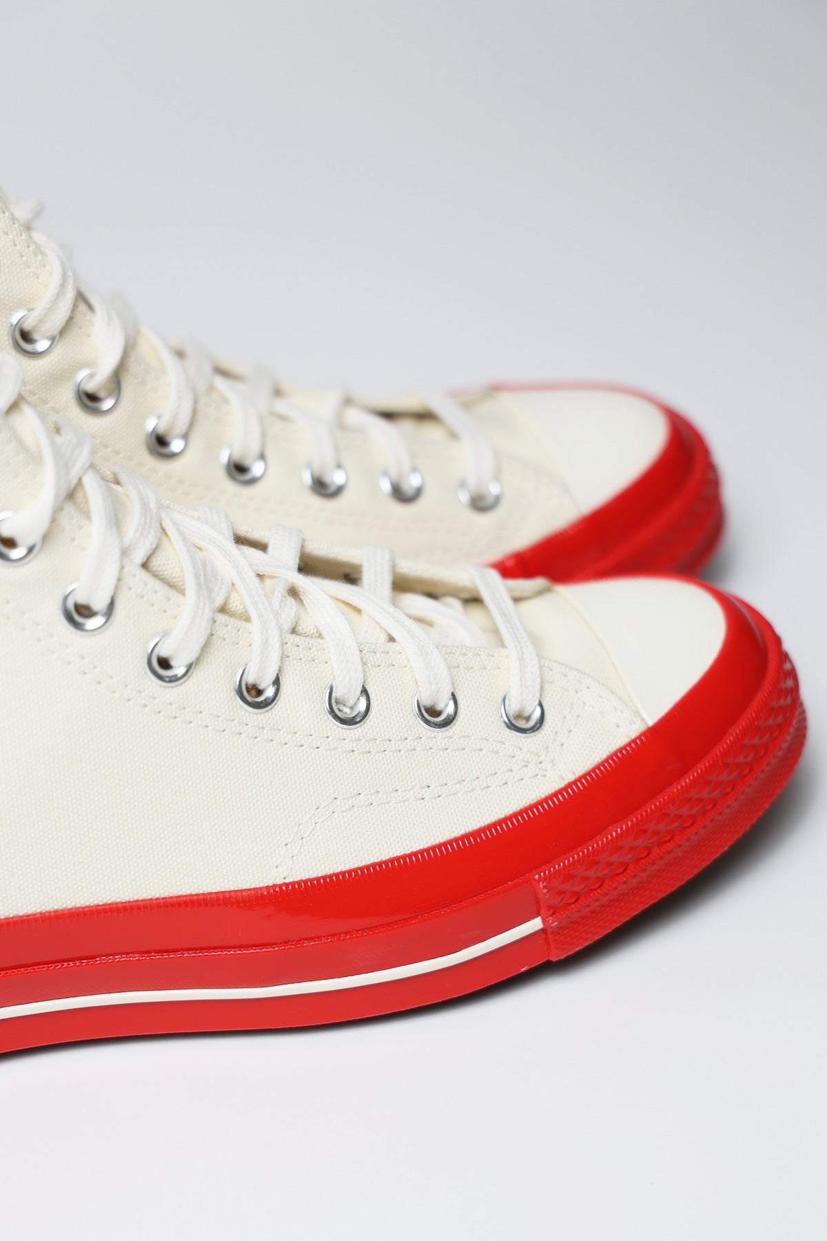 Comme des Garçons PLAY - CdG PLAY x Converse Red Sole Hi - Off White - Canoe Club