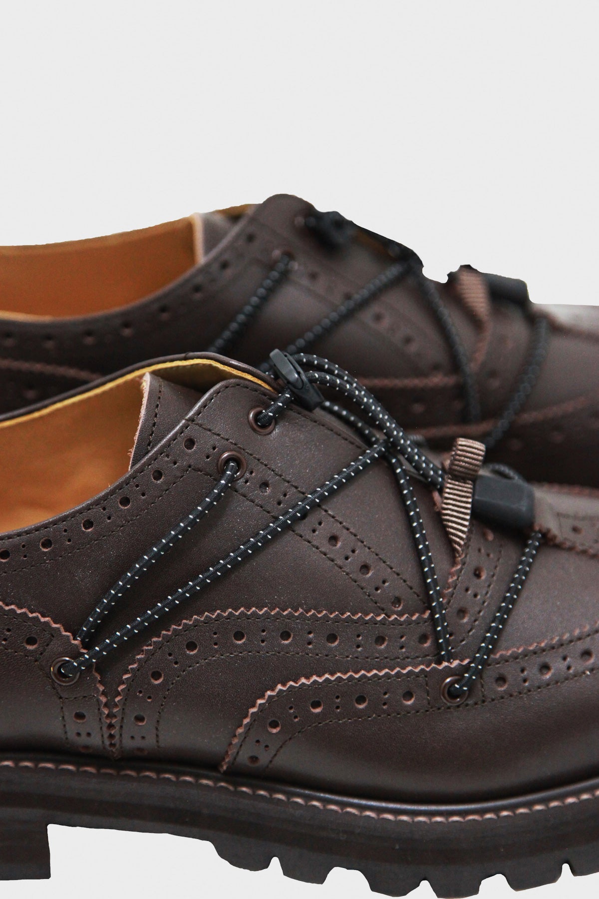 Hender Scheme - code tip - dark brown - Canoe Club