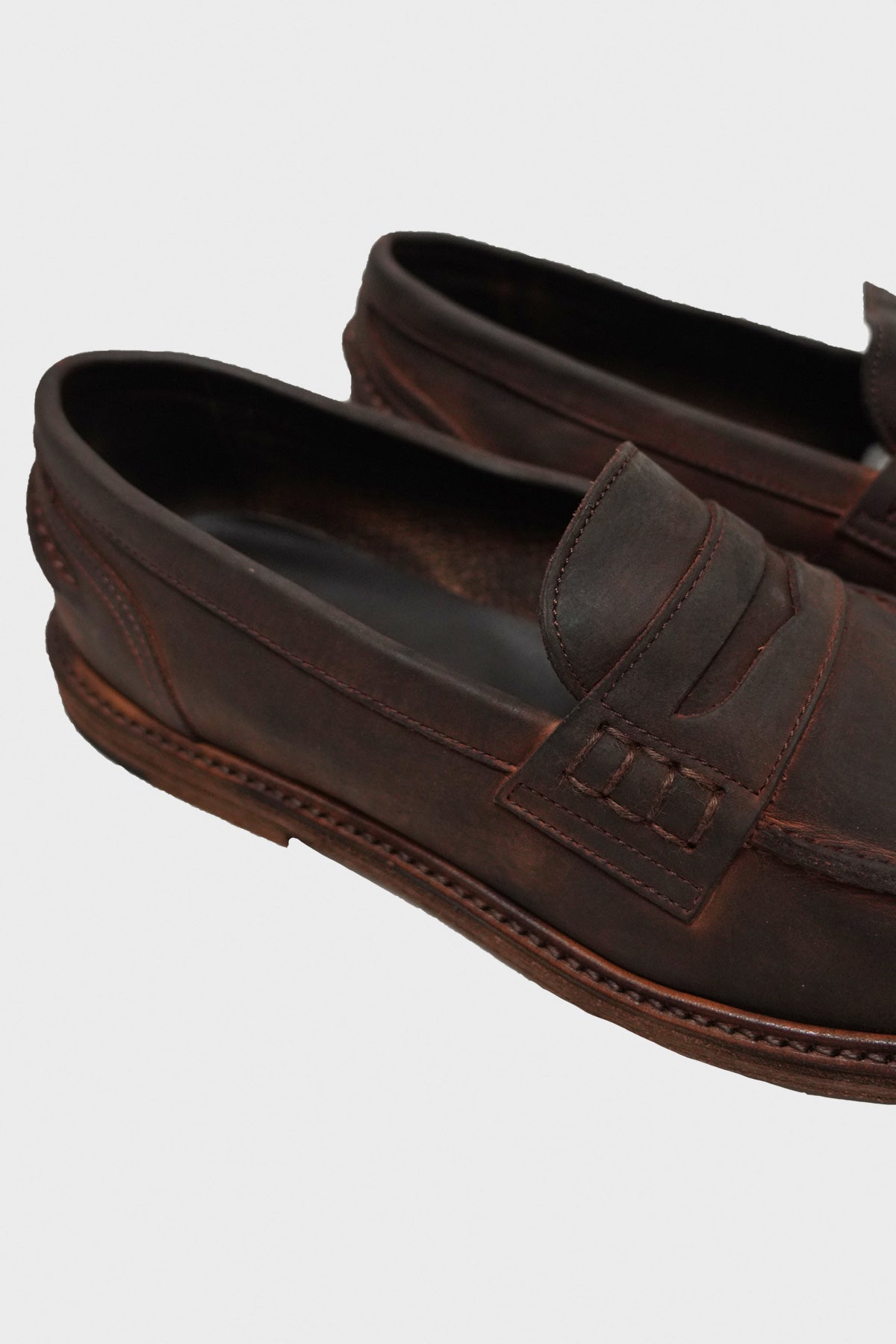 hender-scheme-slouchy-dark-